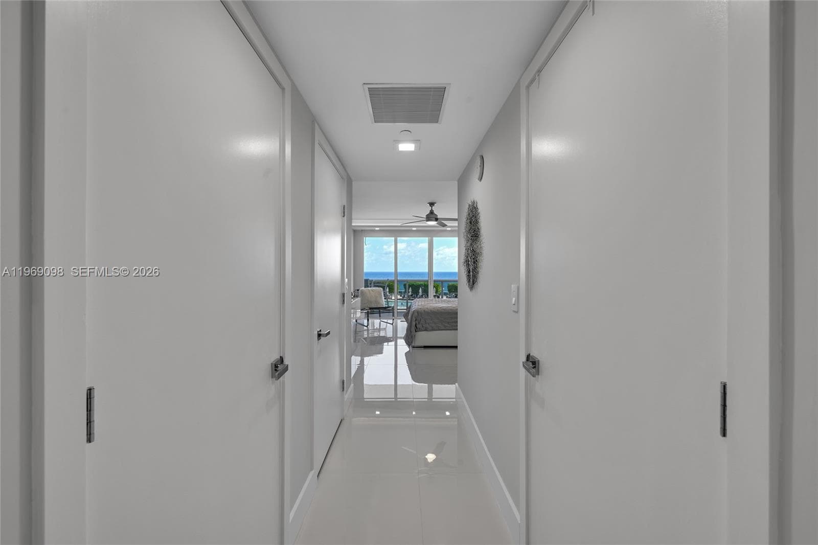 1800 Ocean Dr 803 photo 25