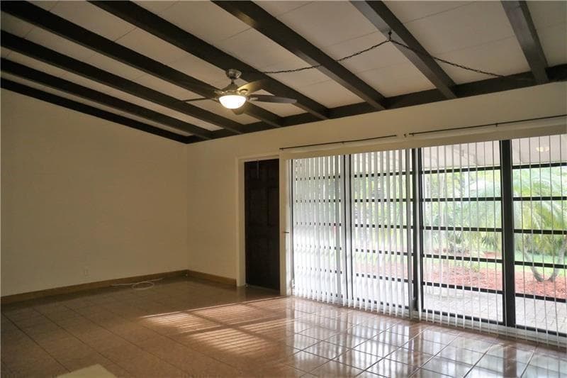 2512 Key Largo Lane photo 2