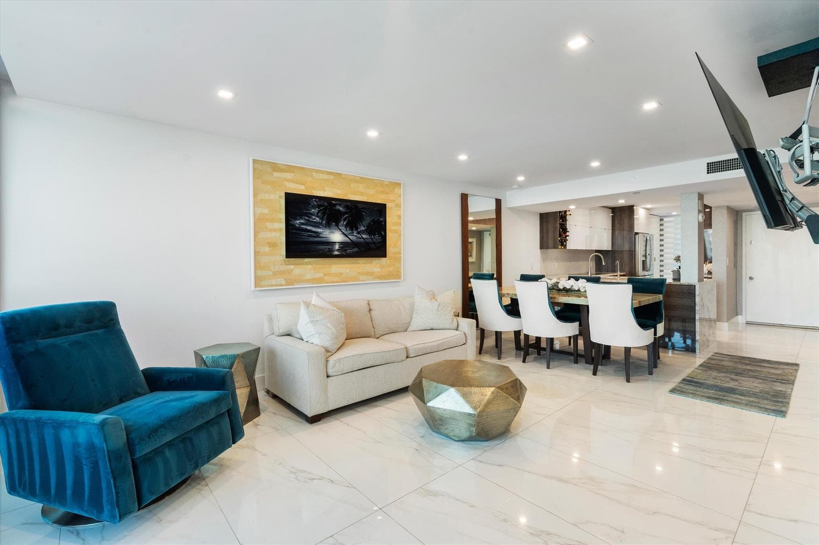 2687 N Ocean Boulevard 506 G photo 5