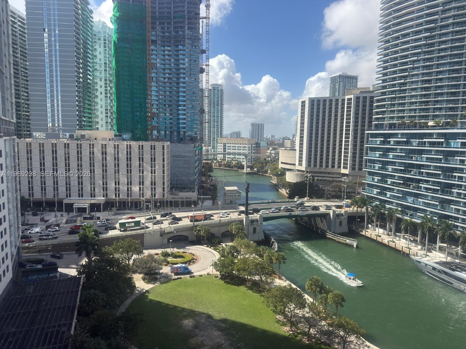 465 Brickell 1504 photo 2