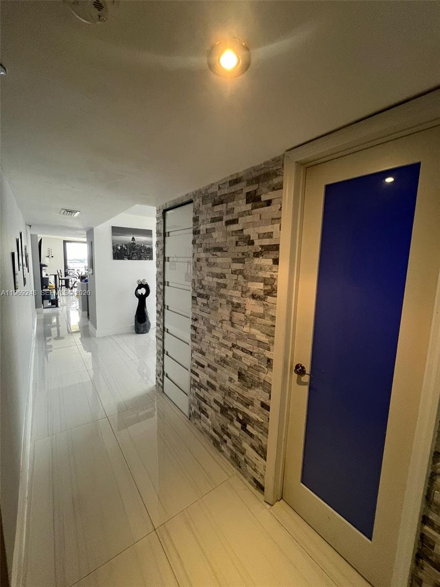 17878 Bay Rd 507 photo 13