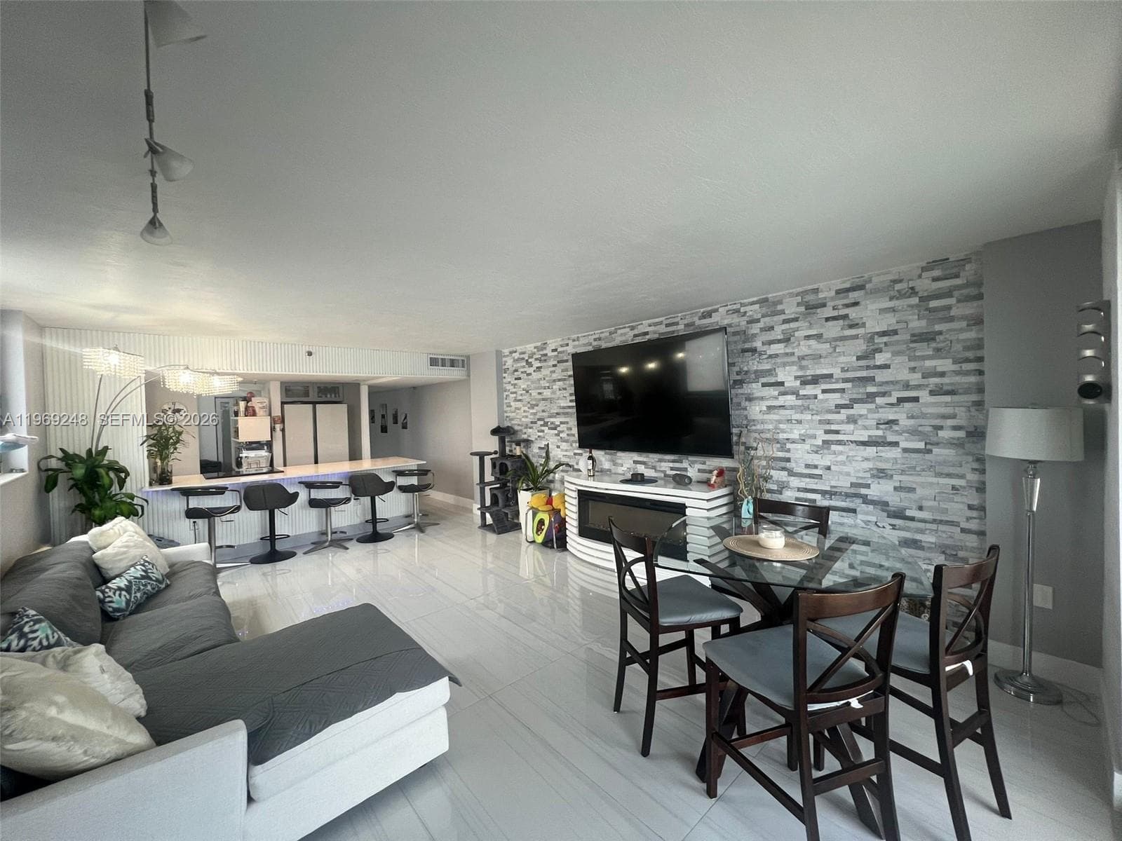 17878 Bay Rd 507 photo 25