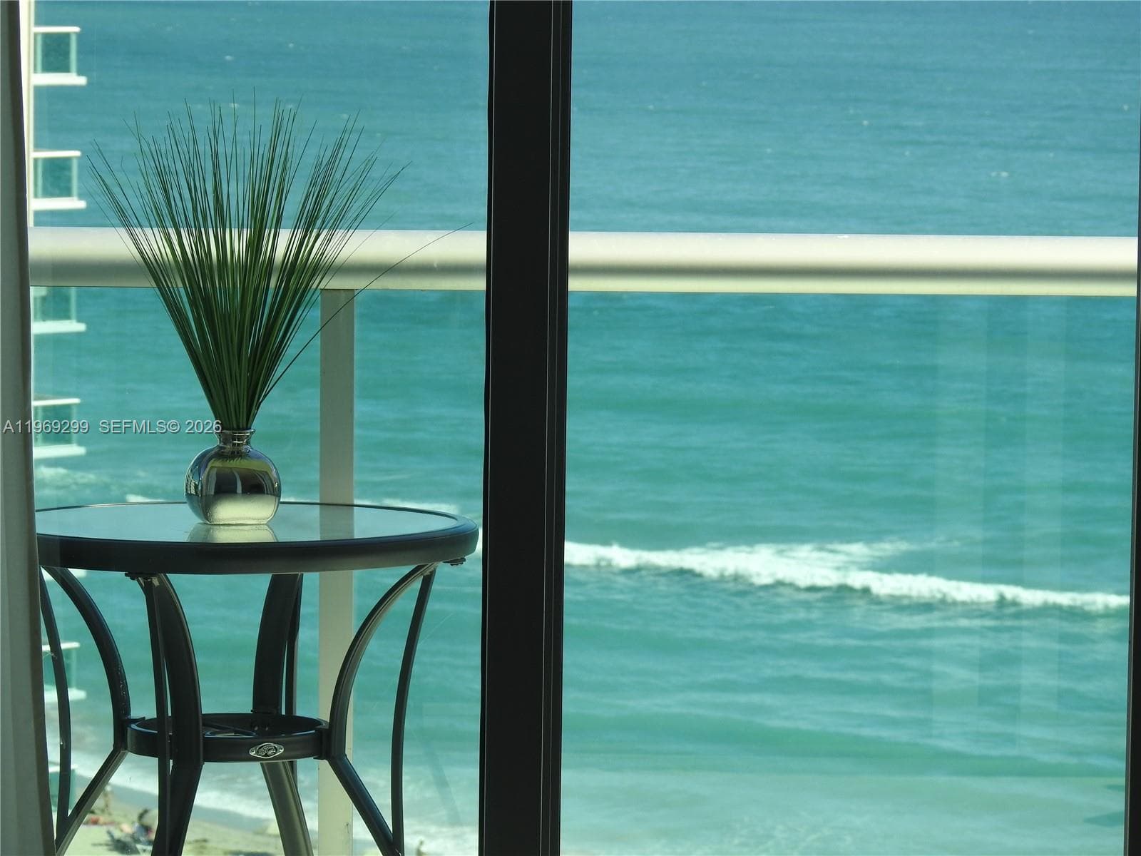 3901 Ocean Dr PH16Z photo 2