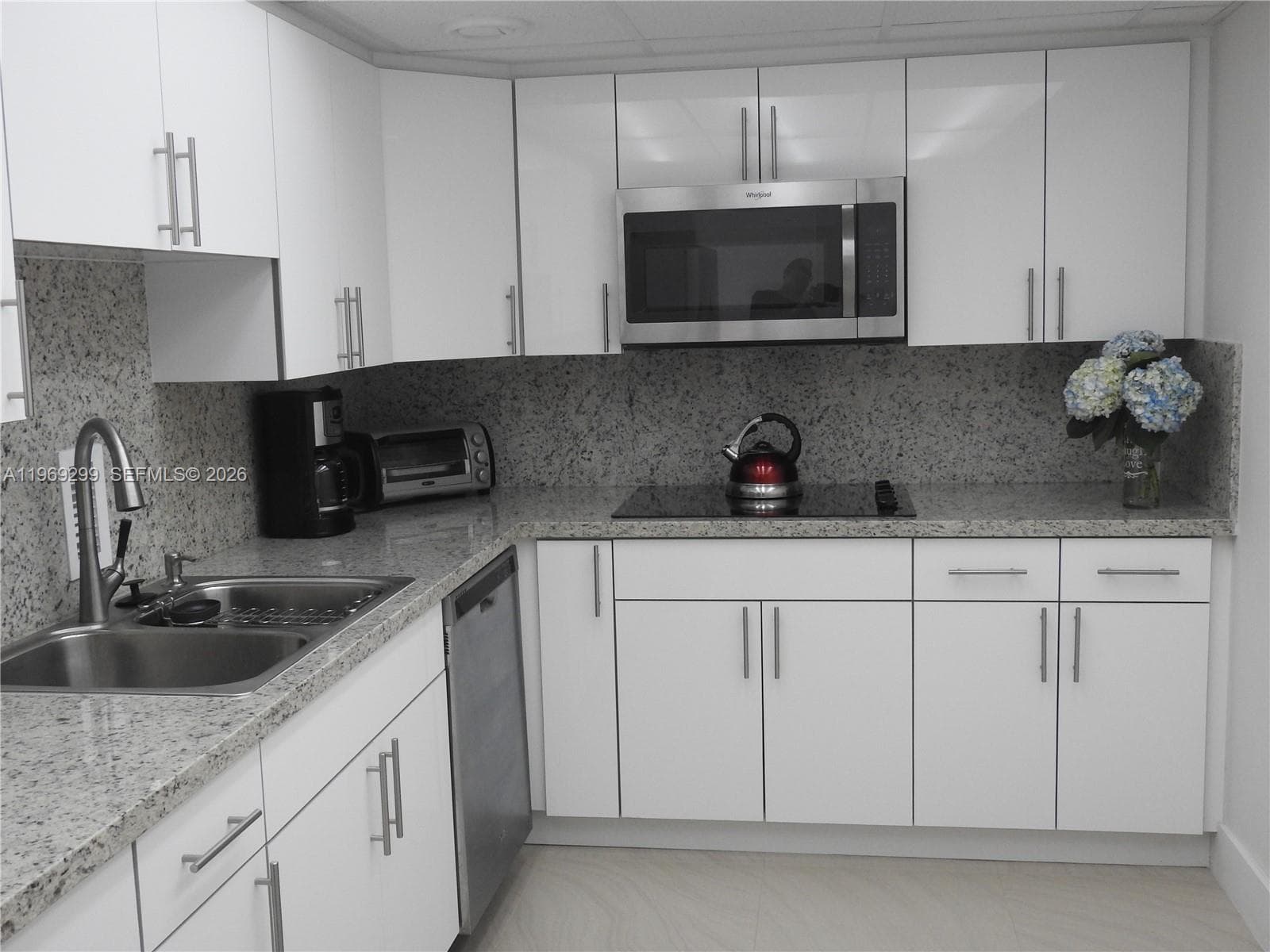 3901 Ocean Dr PH16Z photo 6