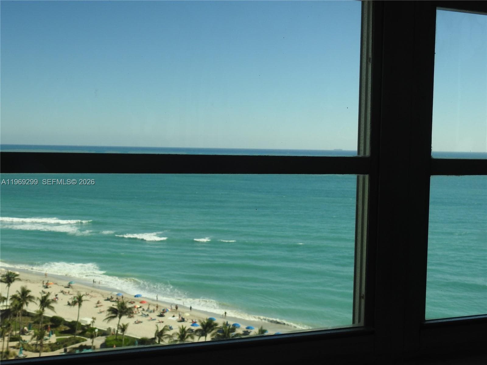 3901 Ocean Dr PH16Z photo 3