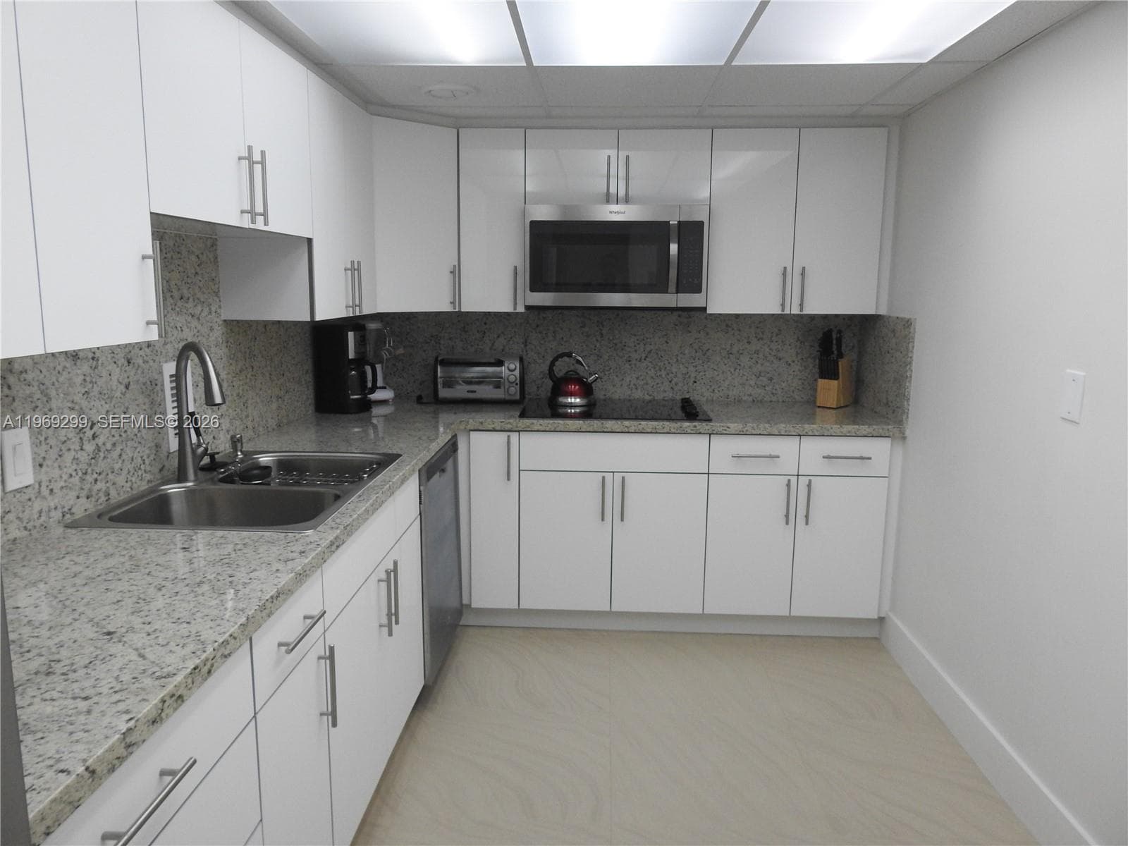 3901 Ocean Dr PH16Z photo 5