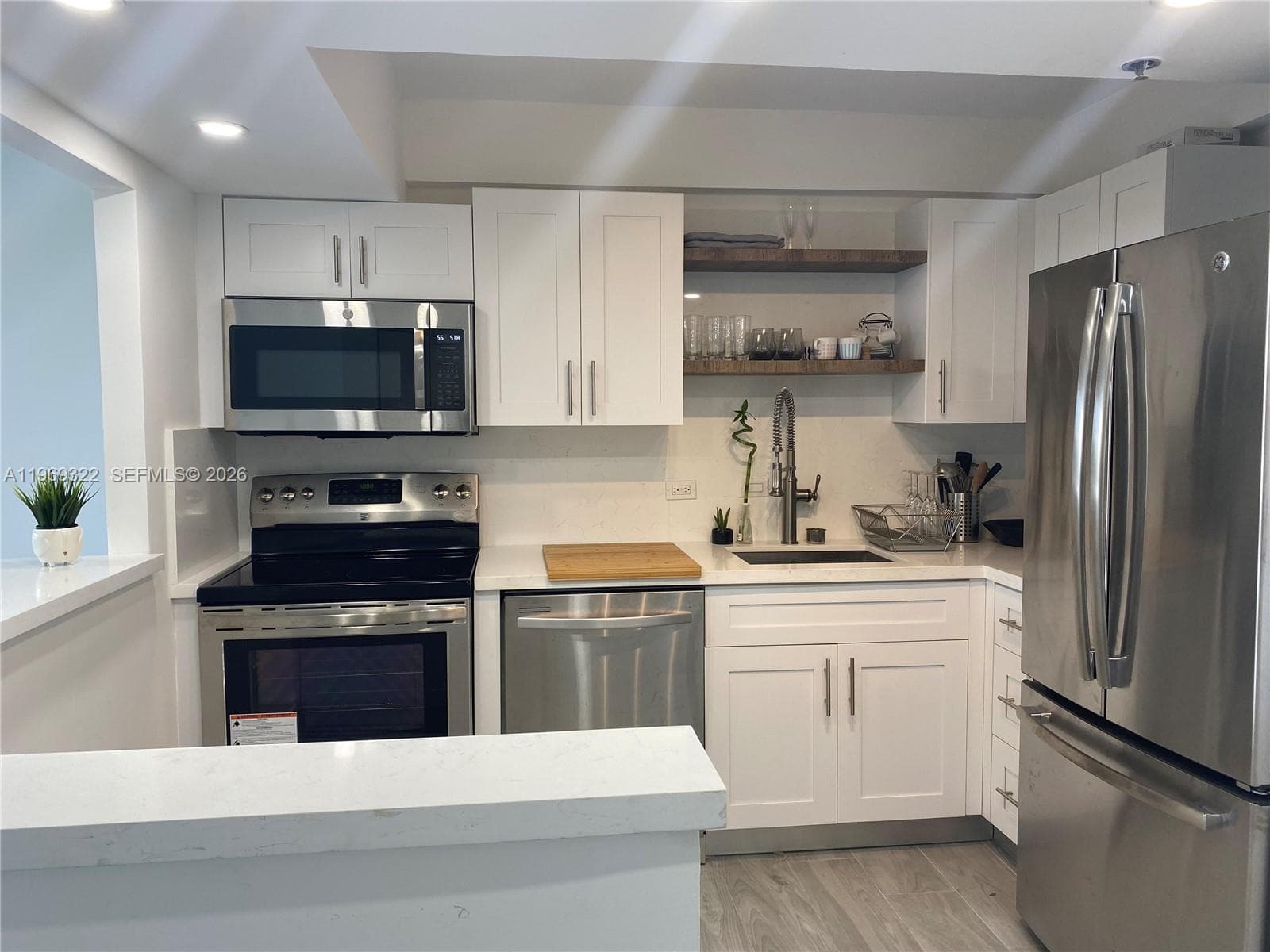 20515 Country Club Dr 549 photo 6