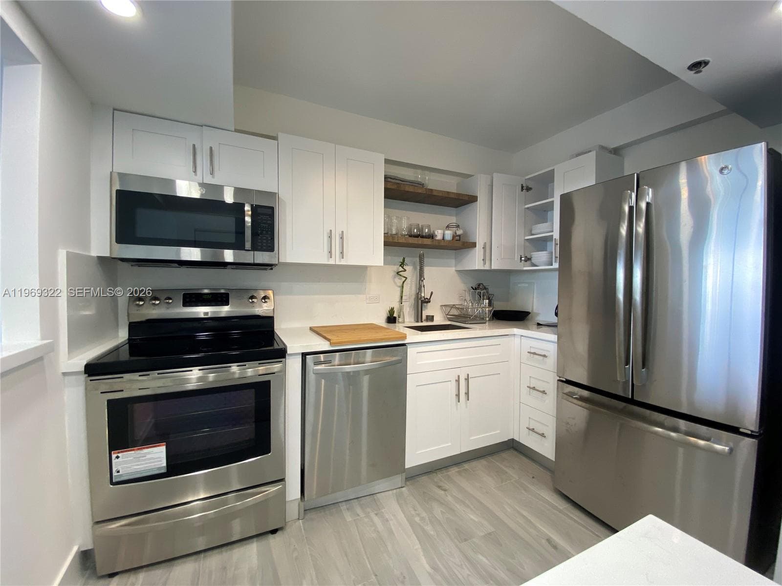 20515 Country Club Dr 549 photo 5