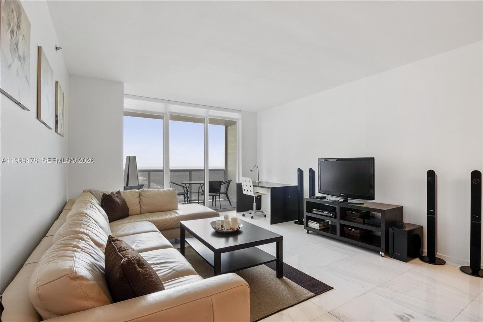 1830 S OCEAN DR 3211 photo 1