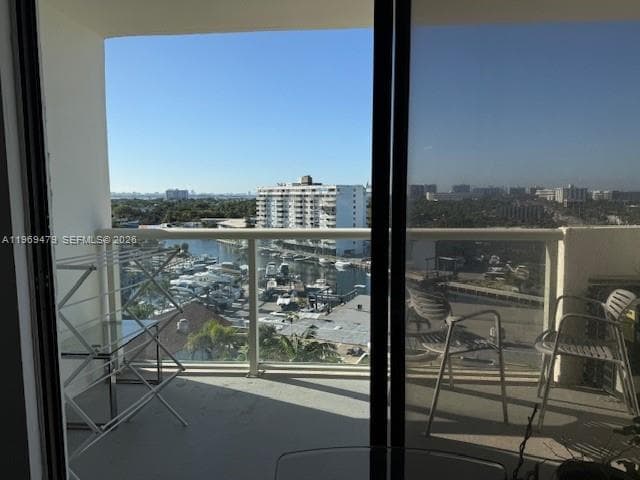 13499 Biscayne Blvd 902 photo 2