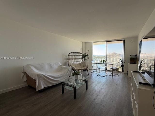 13499 Biscayne Blvd 902 photo 6