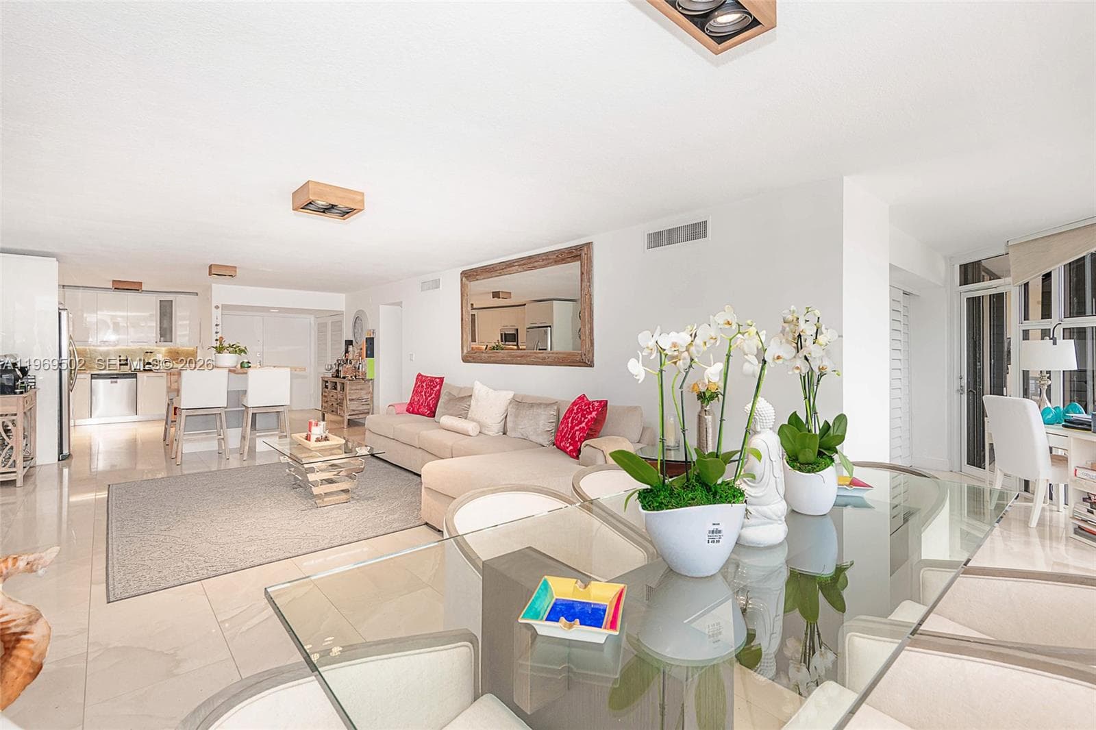 6423 Collins Ave 309 photo 10