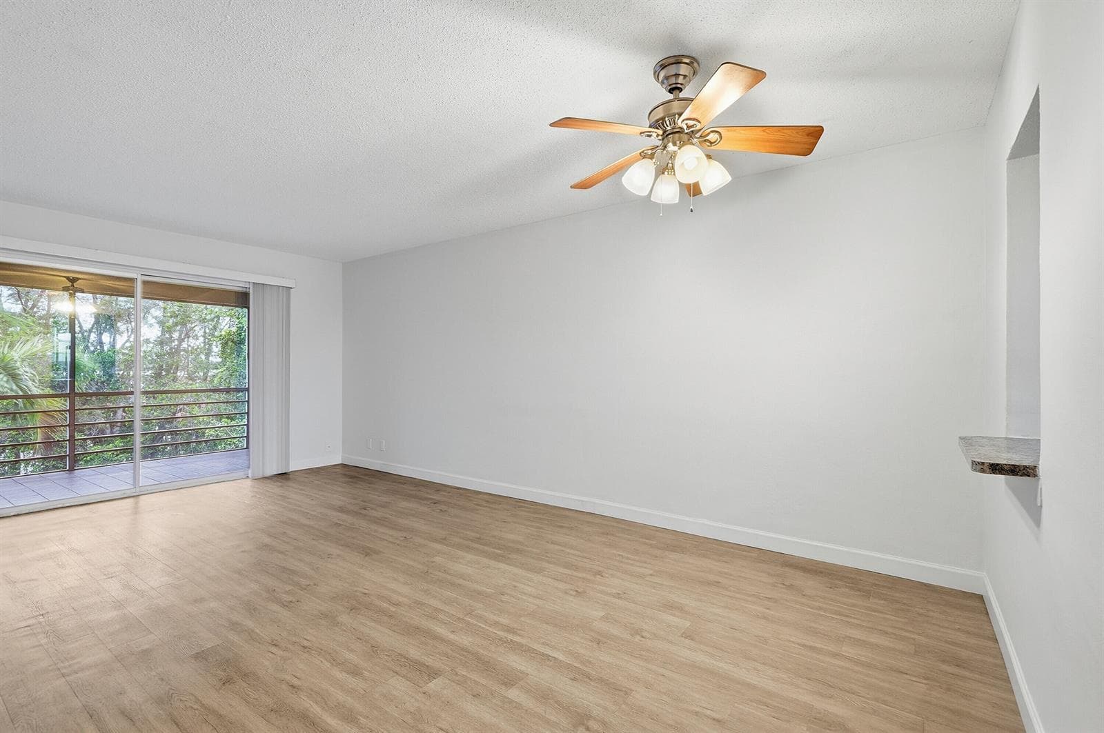 1400 NE 57th Street 304 photo 6