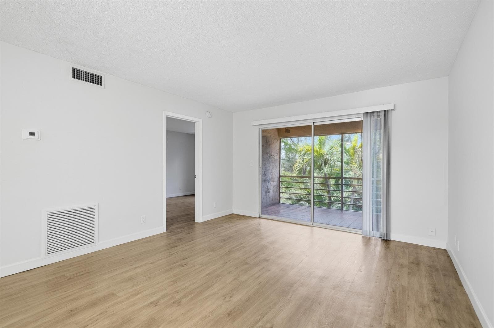 1400 NE 57th Street 304 photo 7