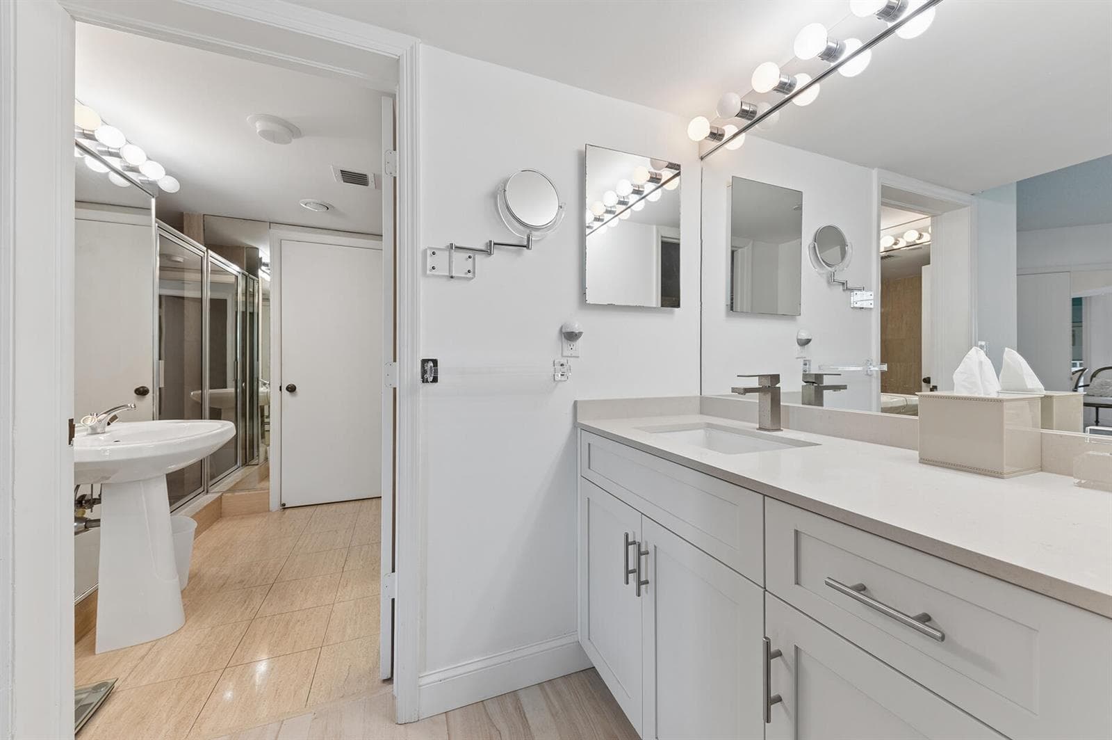 100 SE 5th Avenue 102 photo 12