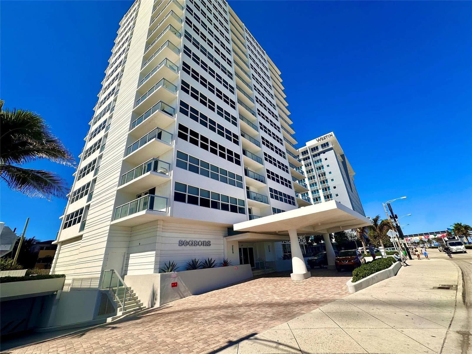 209 N Fort Lauderdale Beach Boulevard 11C photo 1