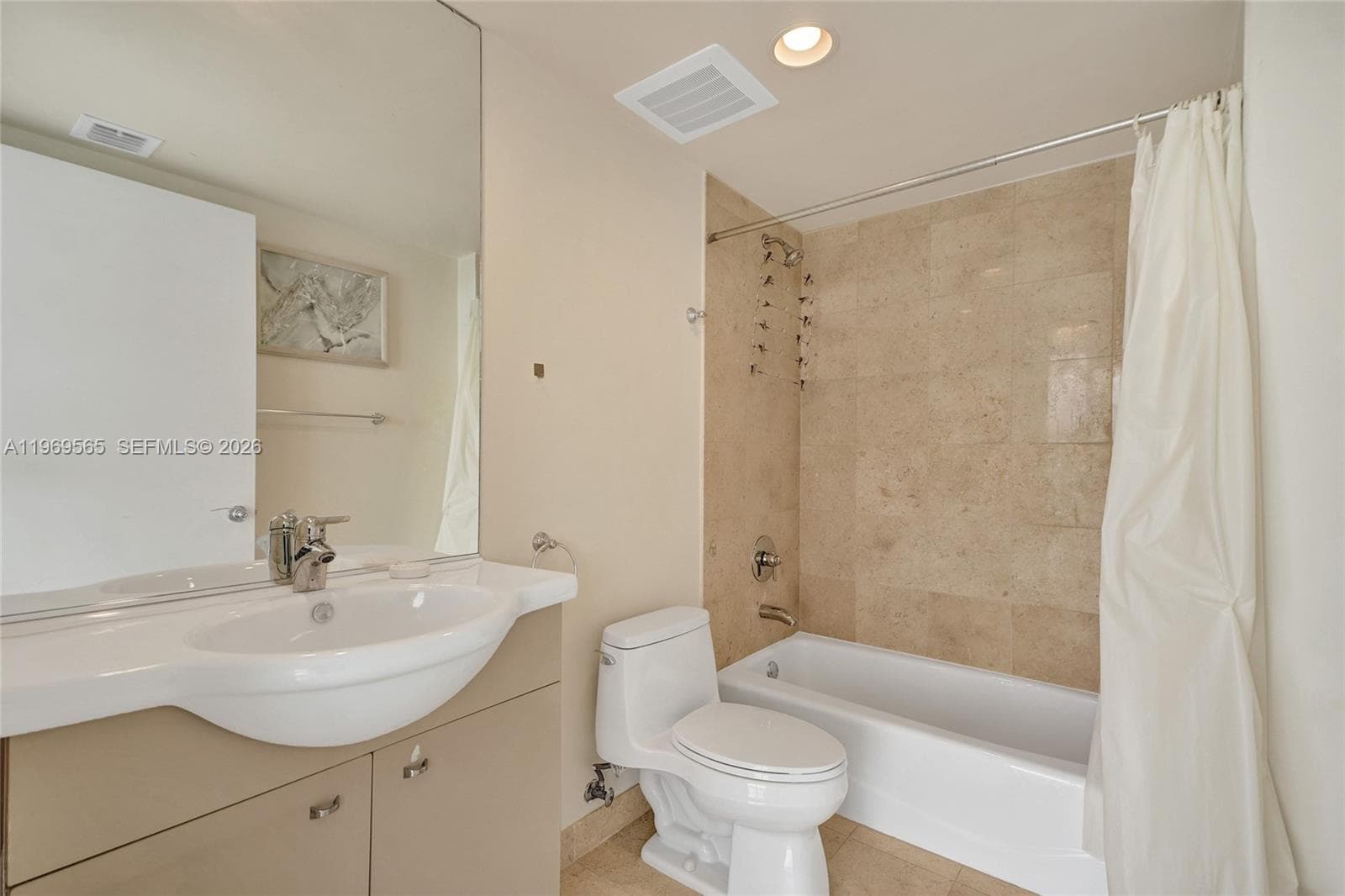 1830 Ocean Dr 2701 photo 23