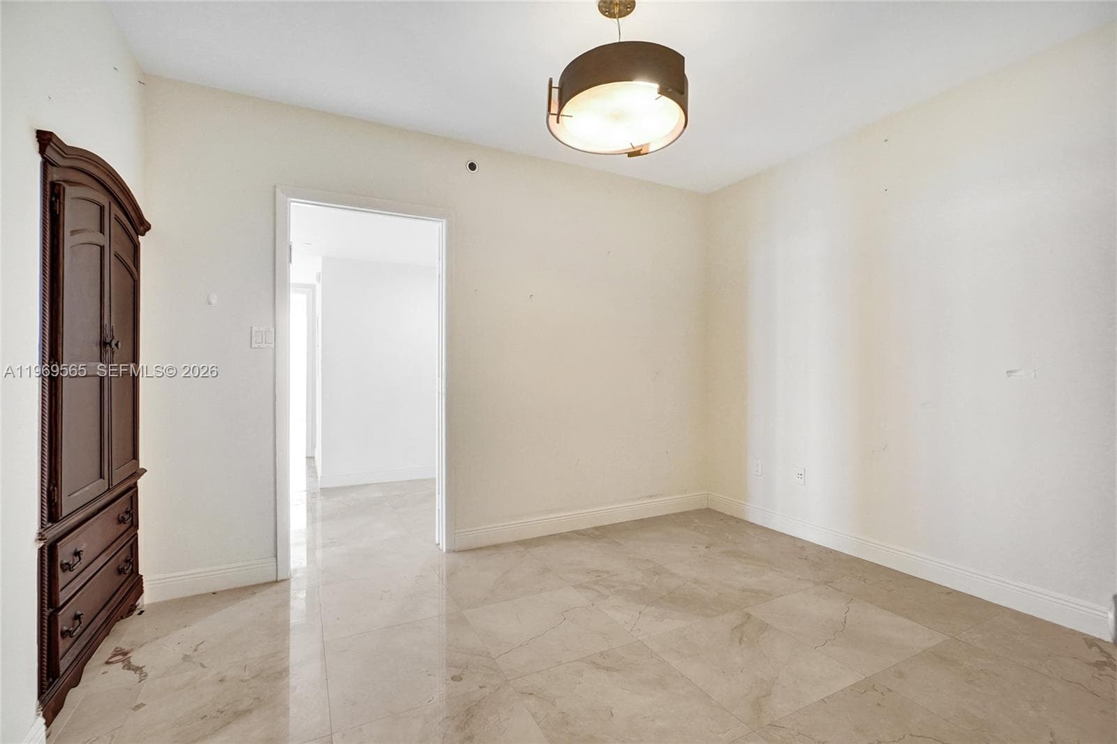 1830 Ocean Dr 2701 photo 25