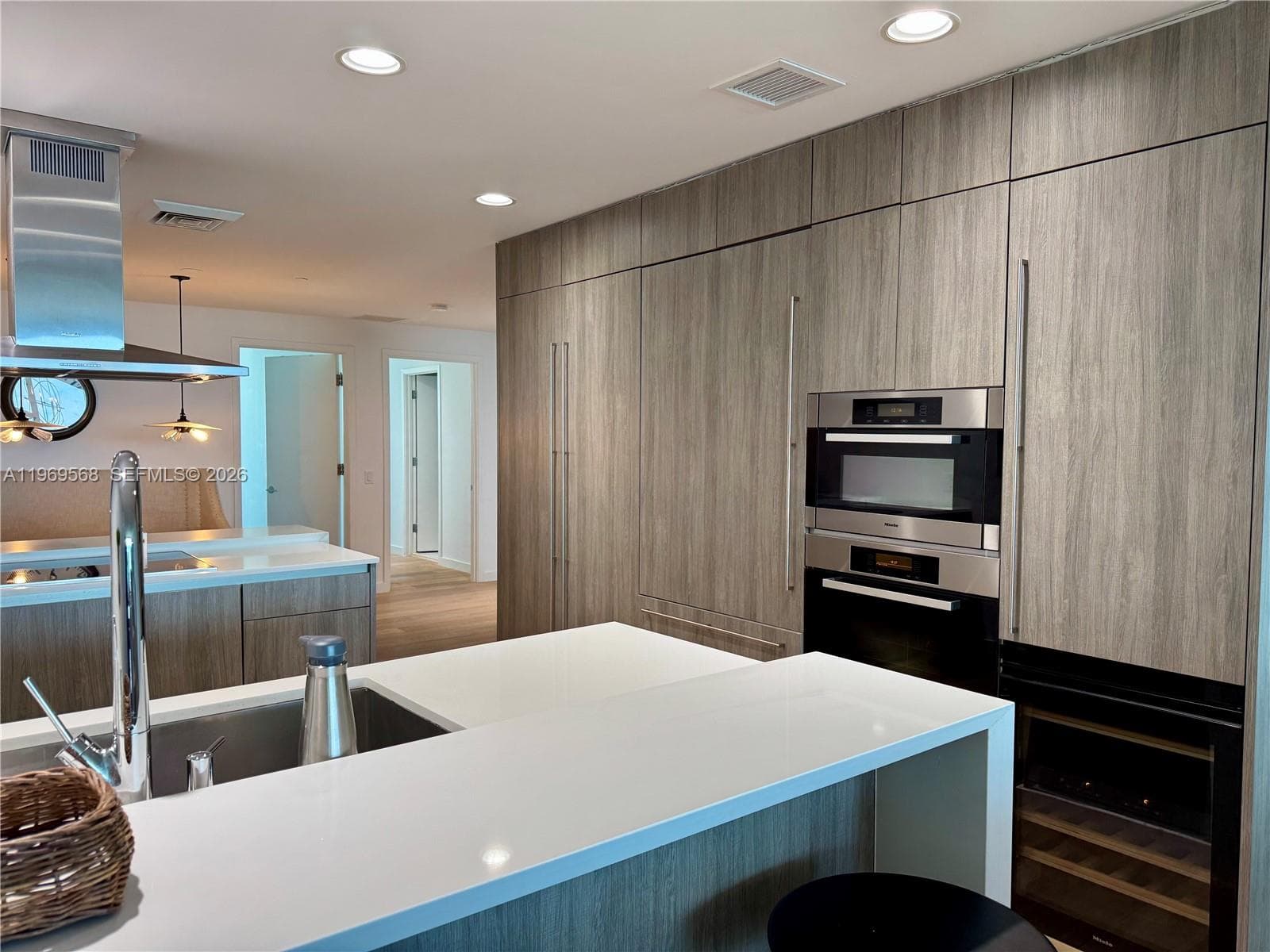 350 Ocean Dr 406N photo 13