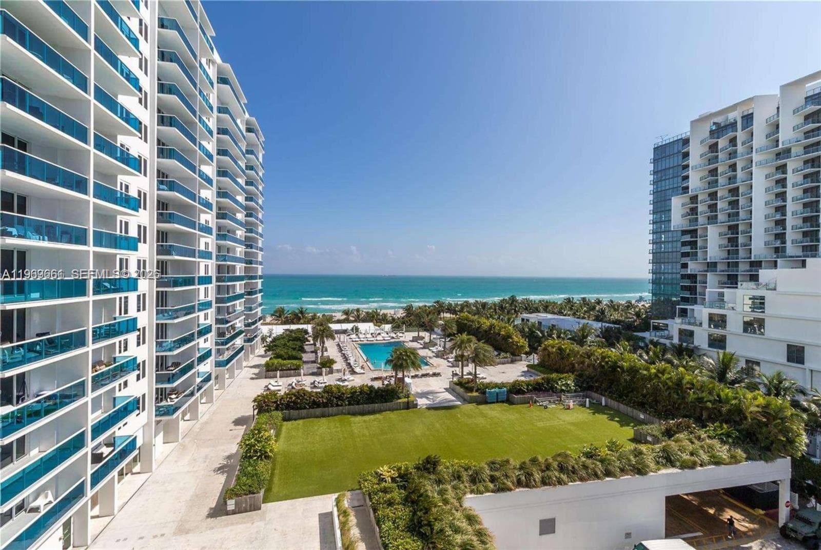 2301 Collins Ave 423 photo 12