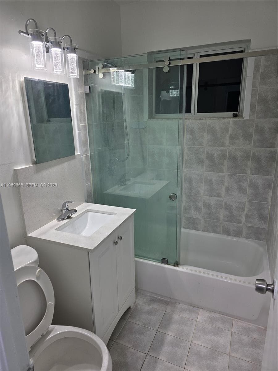 2101 Calais Dr 8 photo 10