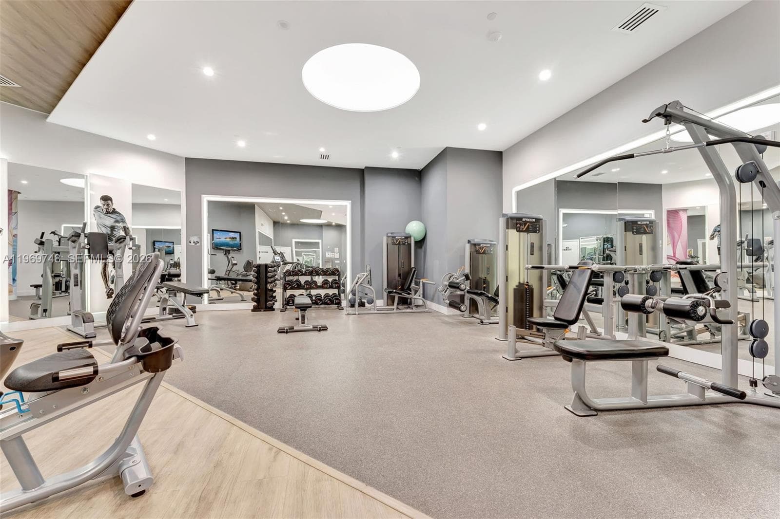 3610 Yacht Club Dr 414 photo 17