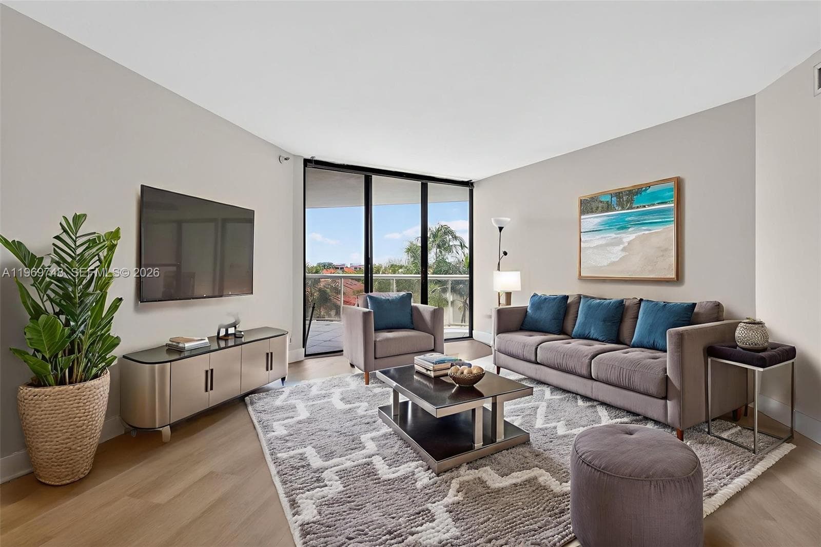 3610 Yacht Club Dr 414 photo 1