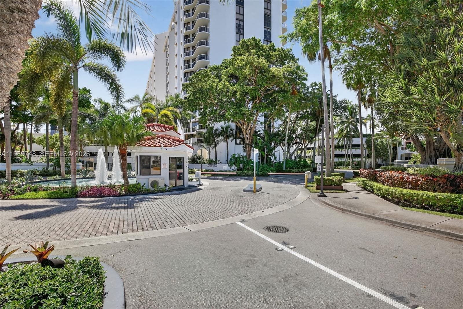 3610 Yacht Club Dr 414 photo 24