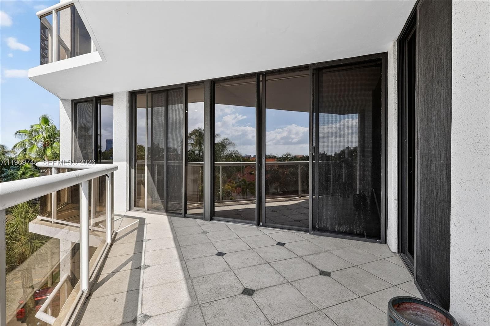 3610 Yacht Club Dr 414 photo 11