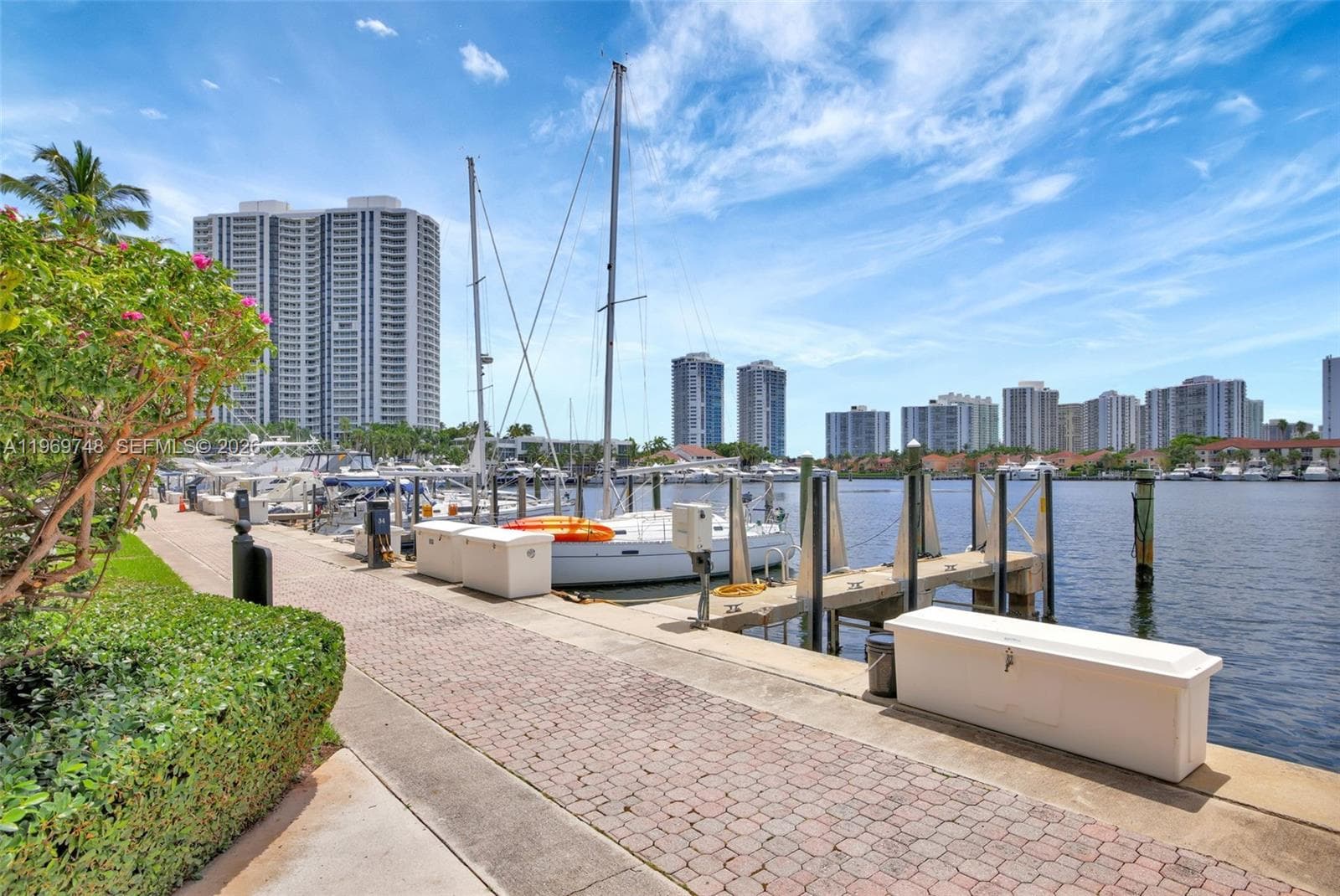 3610 Yacht Club Dr 414 photo 21