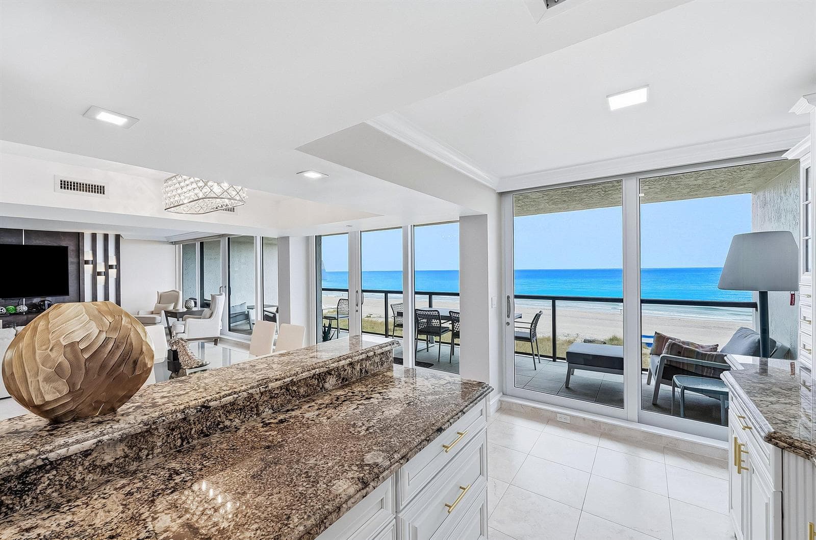 2727 S Ocean Boulevard 405 photo 22