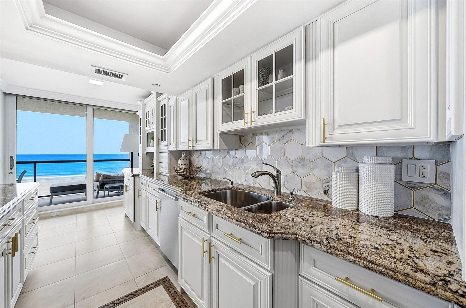 2727 S Ocean Boulevard 405 photo 21