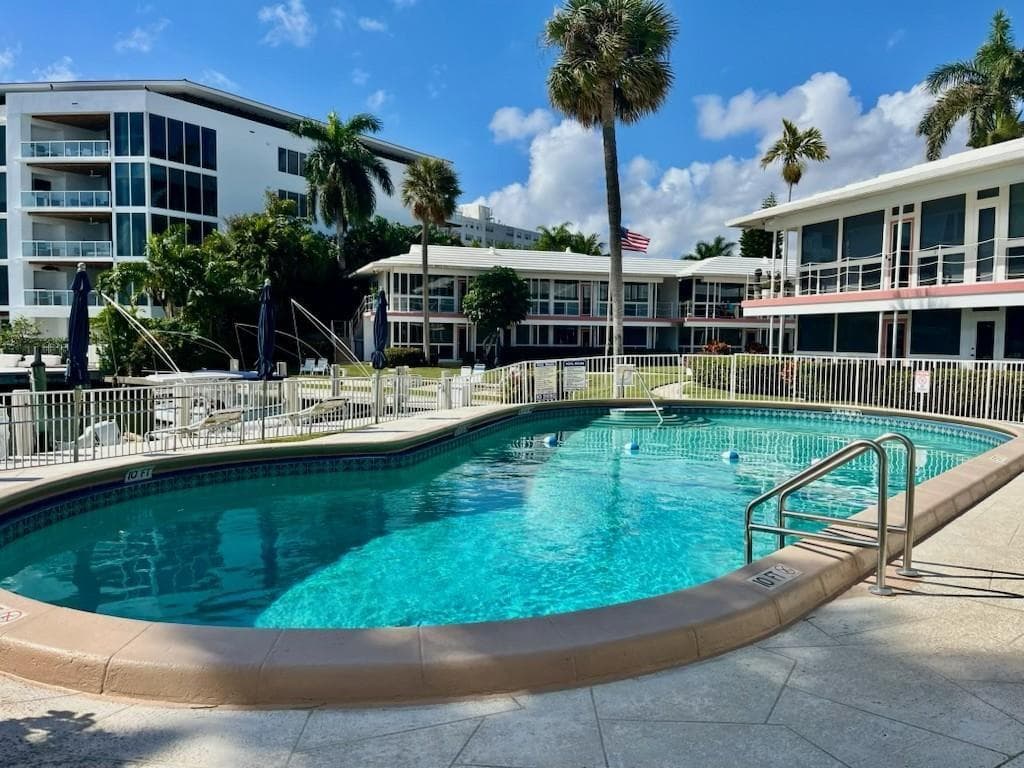 2760 Yacht Club Boulevard 10g photo 14