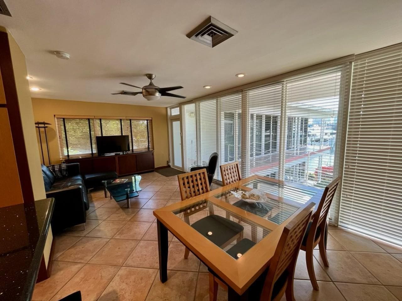 2760 Yacht Club Boulevard 10g photo 4