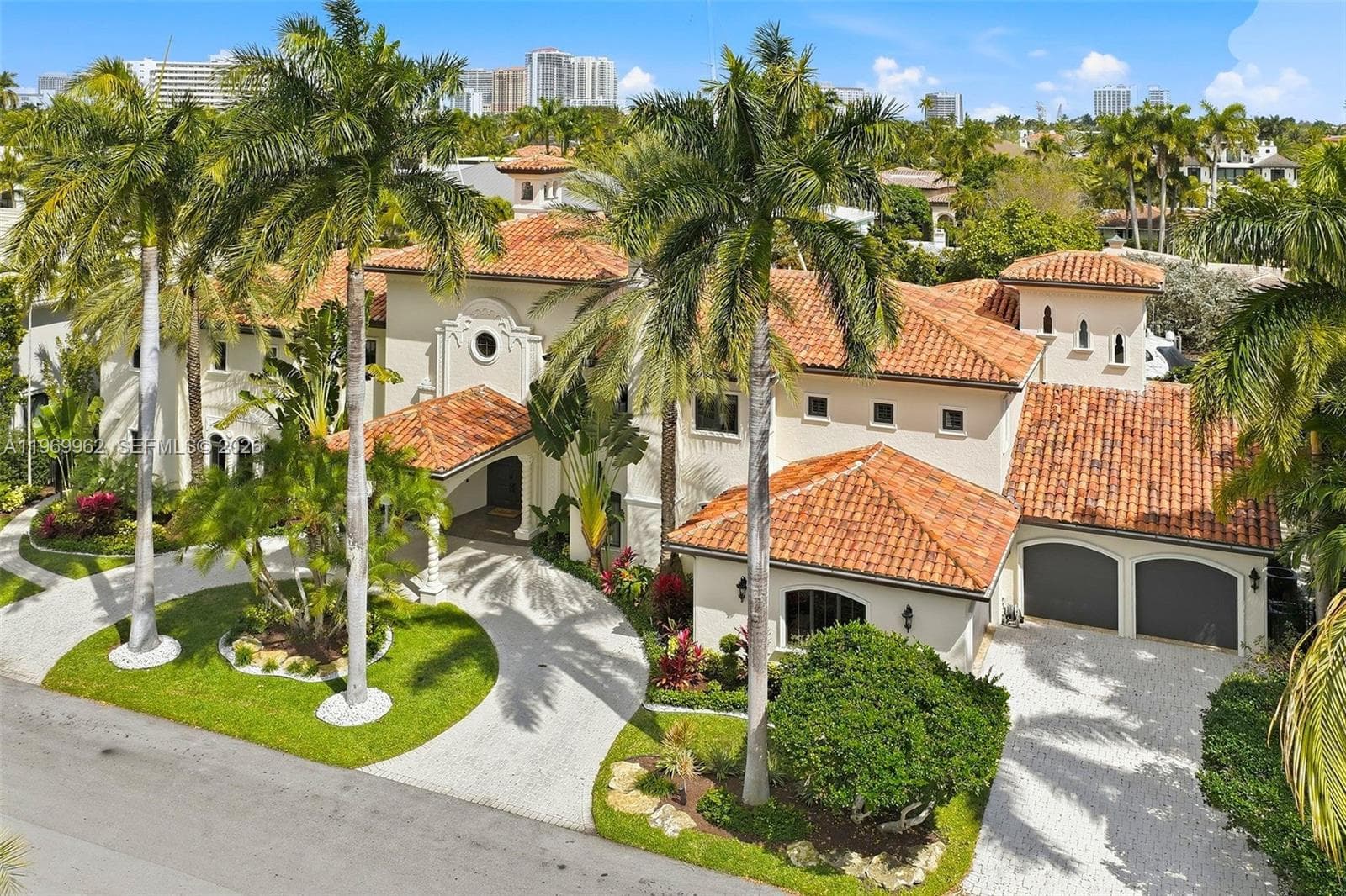 628 Coral Way photo 7