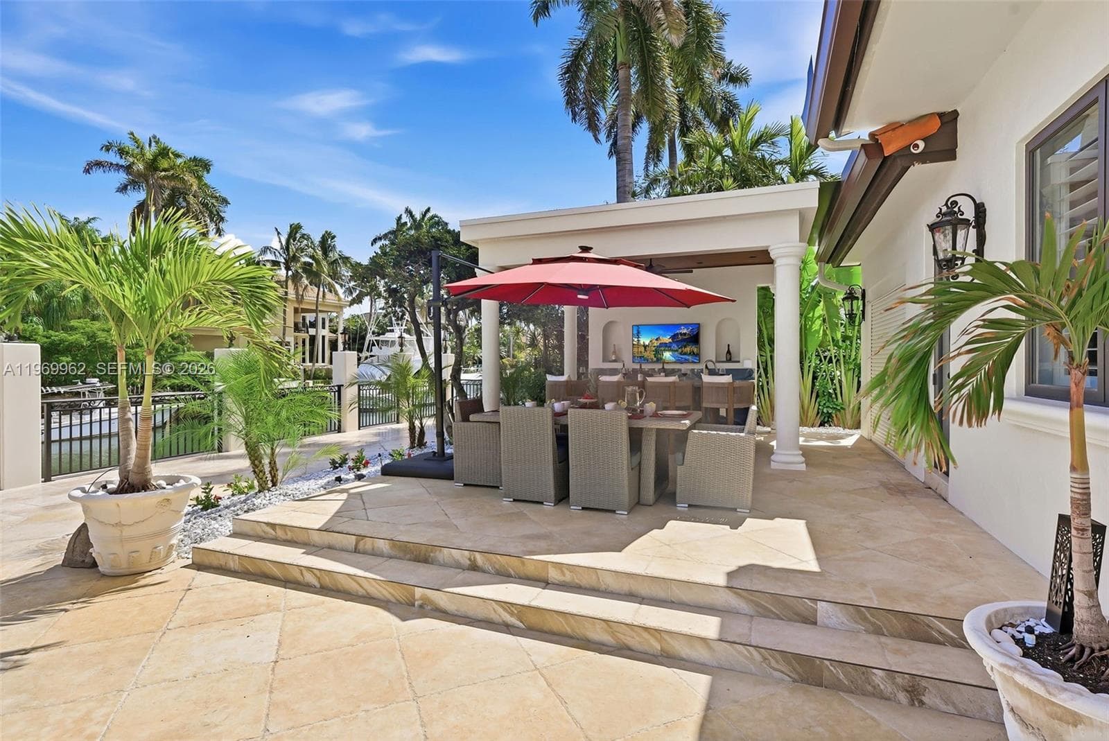 628 Coral Way photo 20