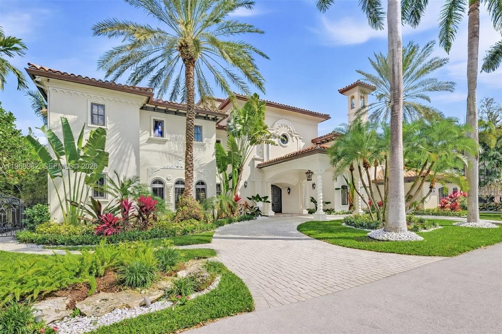 628 Coral Way photo 9