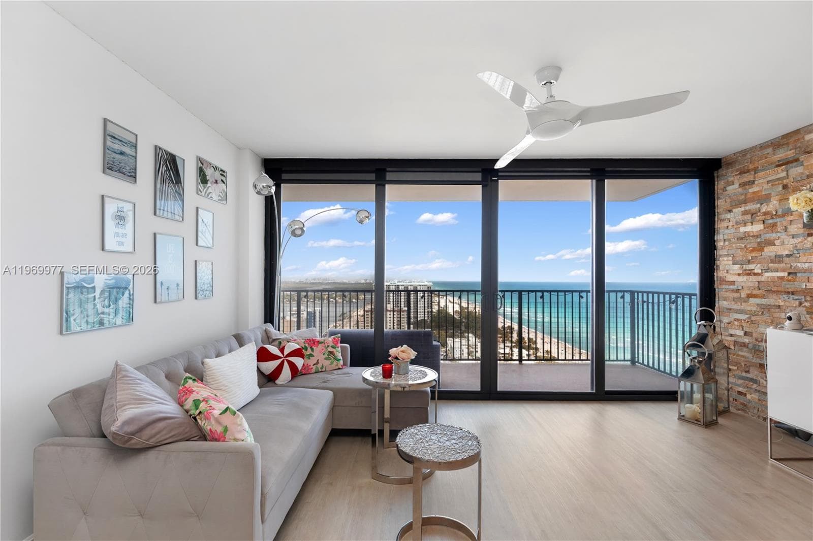 2101 S Ocean Dr 2804 photo 2