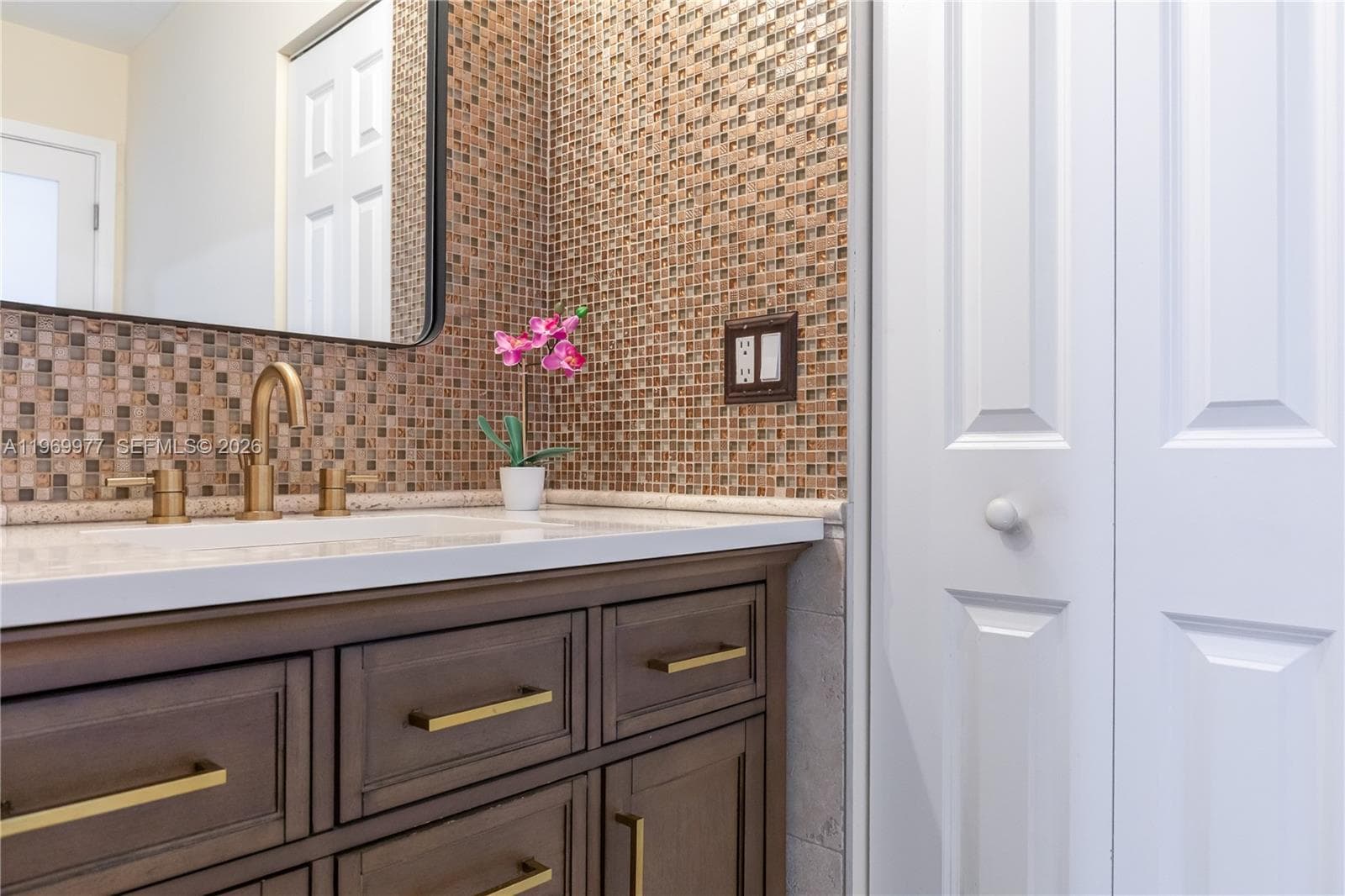 2101 Ocean Dr 2804 photo 7