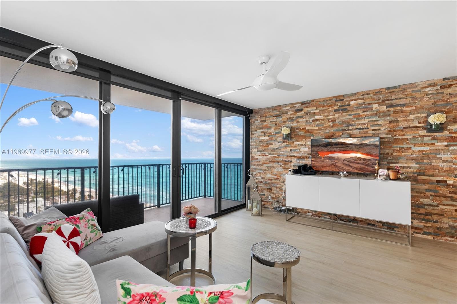 2101 S Ocean Dr 2804 photo 3