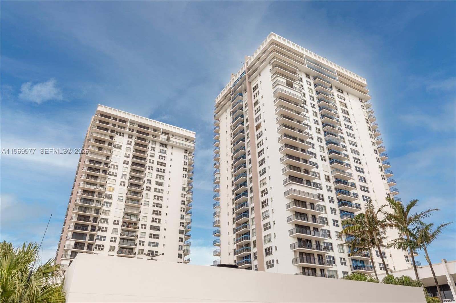 2101 S Ocean Dr 2804 photo 1
