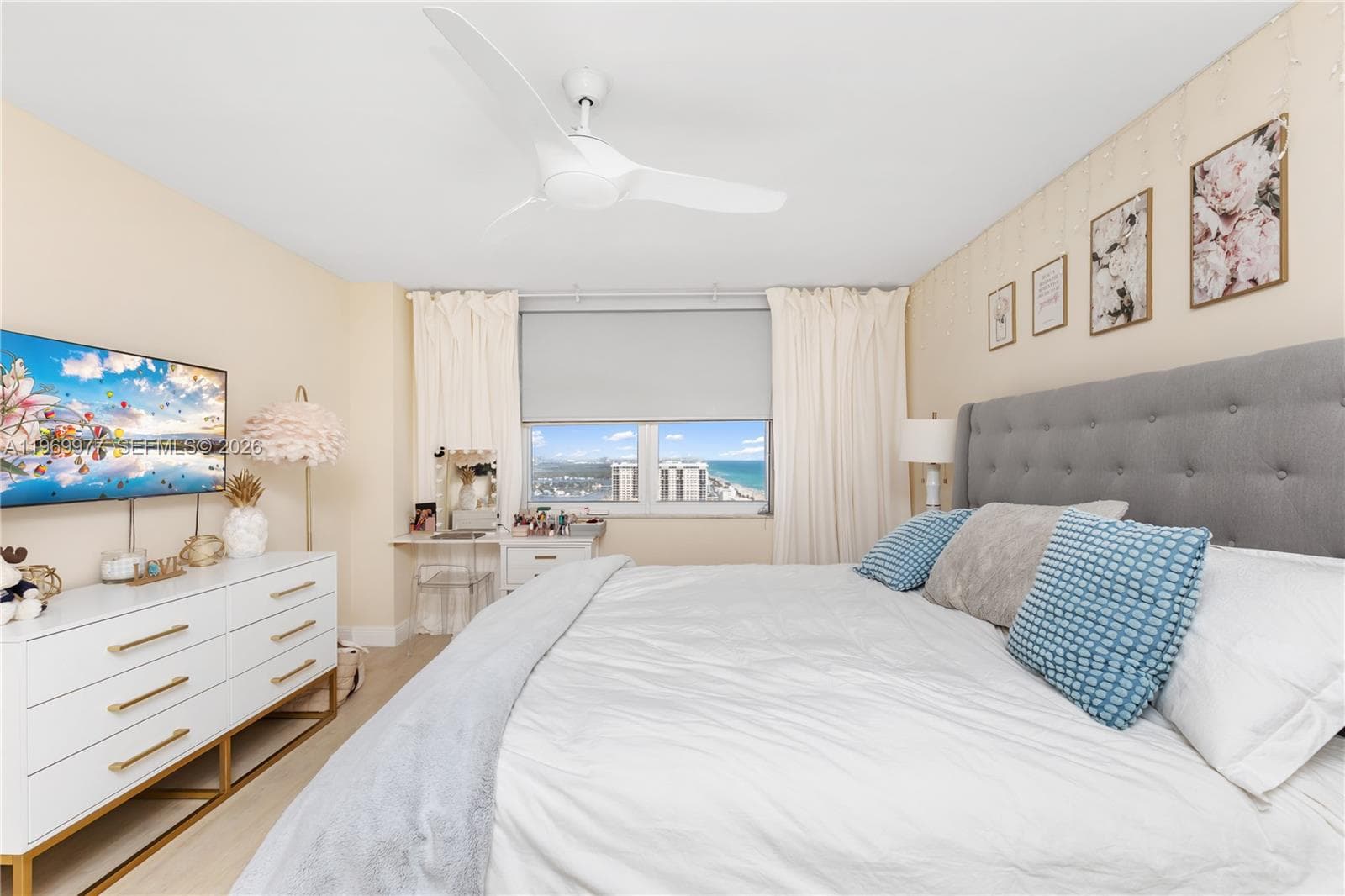 2101 Ocean Dr 2804 photo 10