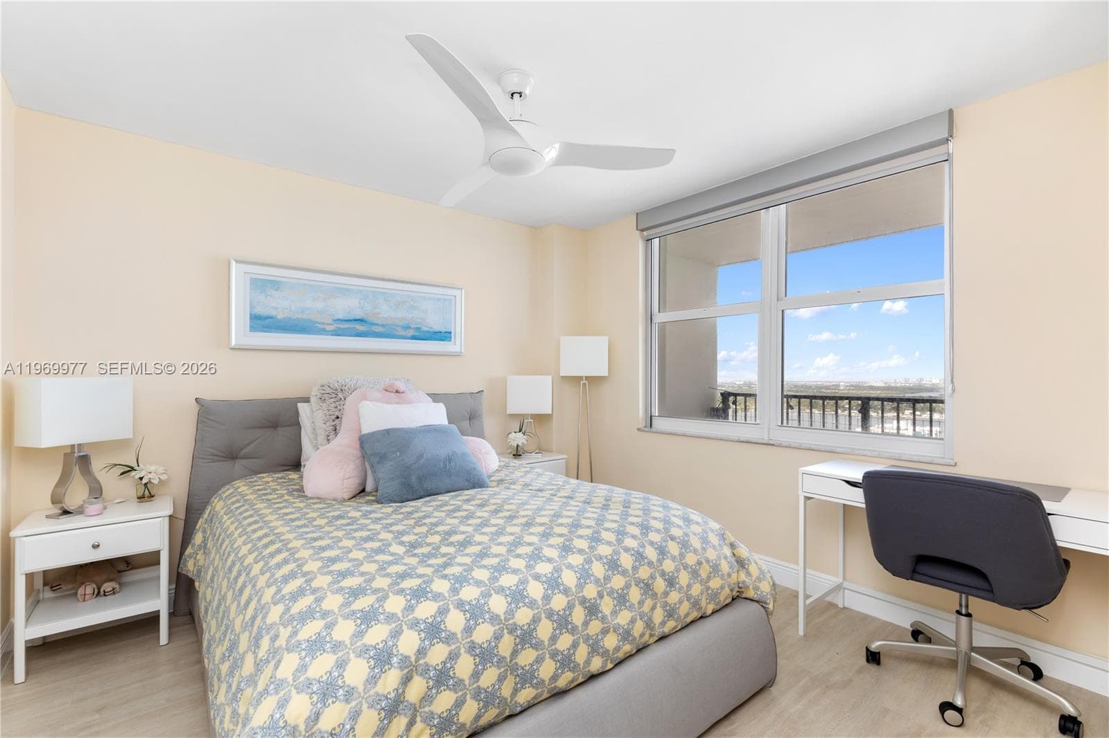 2101 Ocean Dr 2804 photo 14