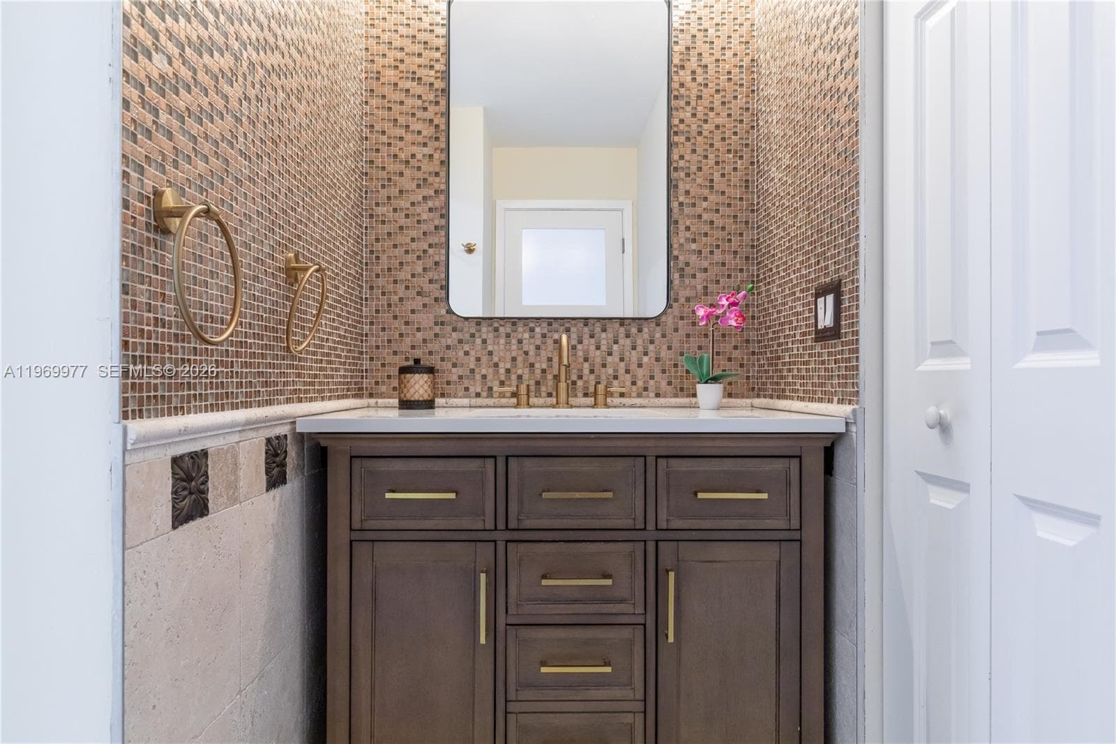 2101 Ocean Dr 2804 photo 8