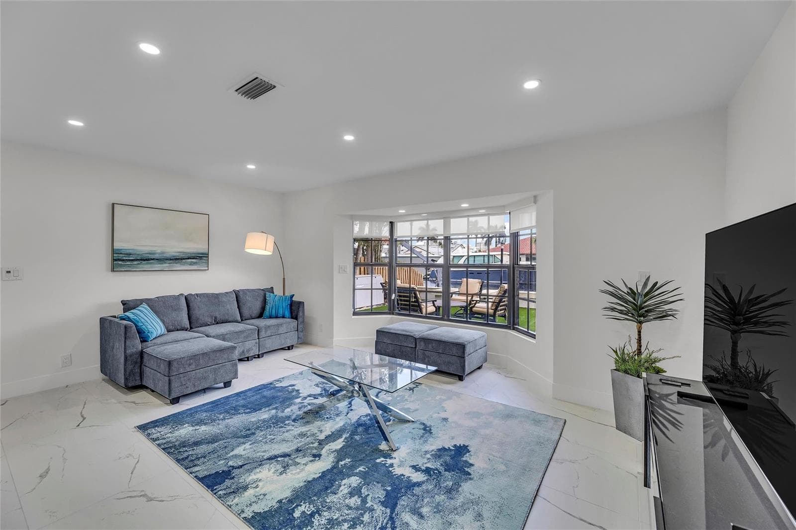 616 3rd Key Drive photo 2