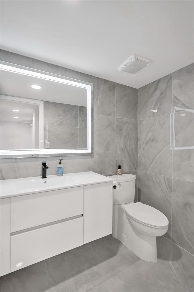3500 Galt Ocean Drive 1109 photo 6