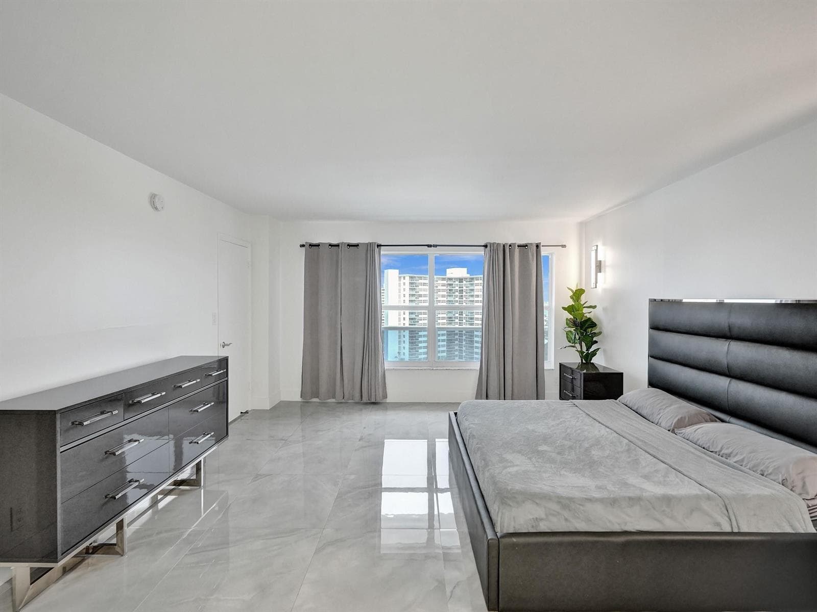 3500 Galt Ocean Drive 1109 photo 17