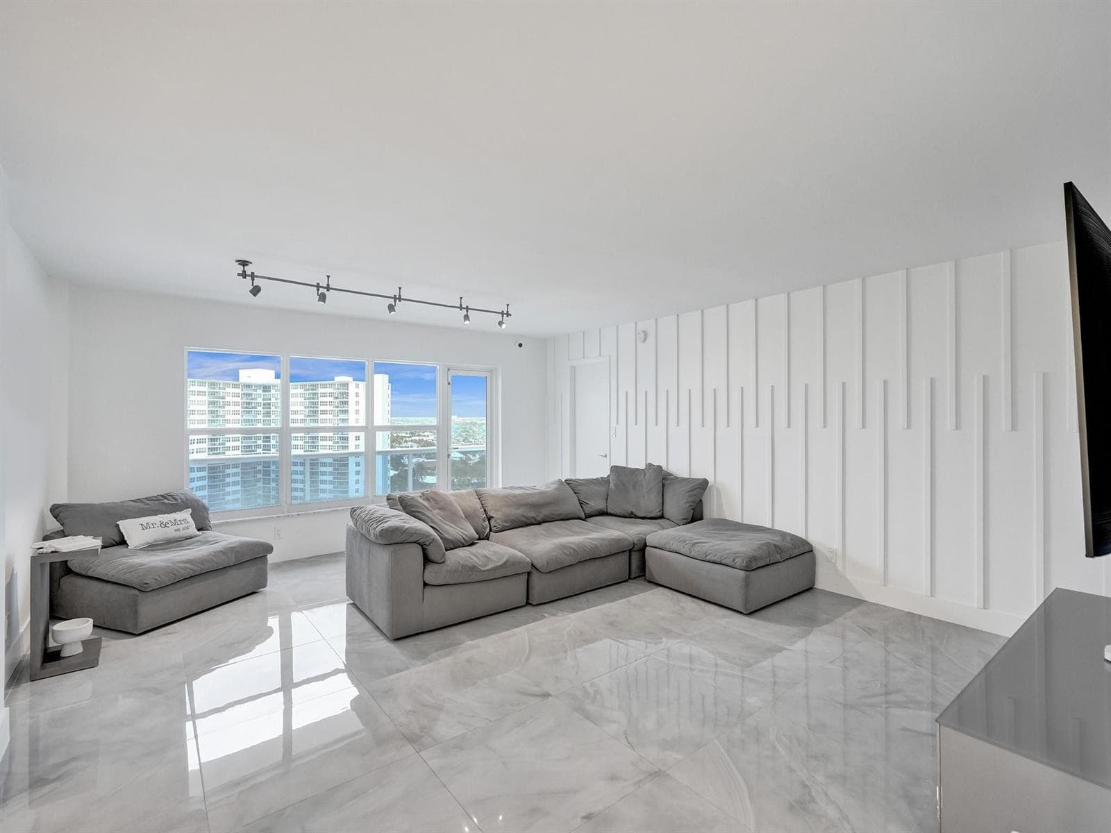 3500 Galt Ocean Drive 1109 photo 3