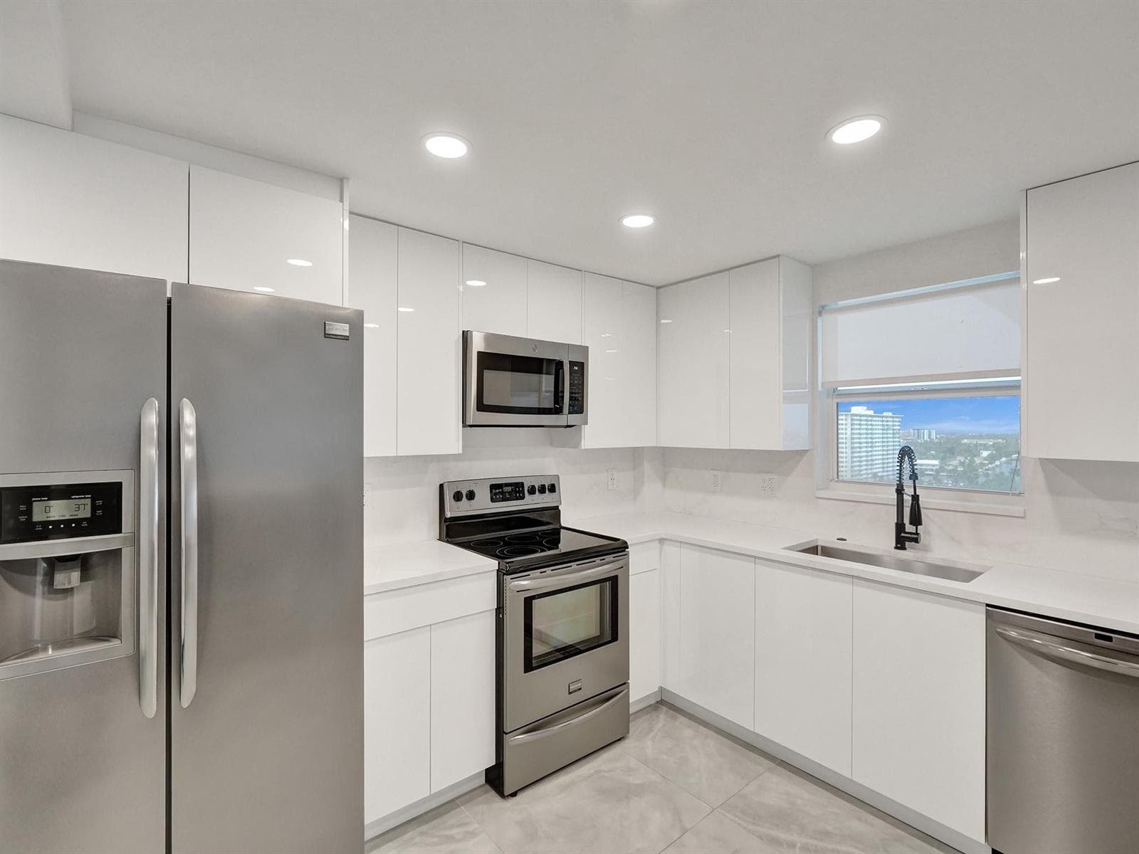 3500 Galt Ocean Drive 1109 photo 9