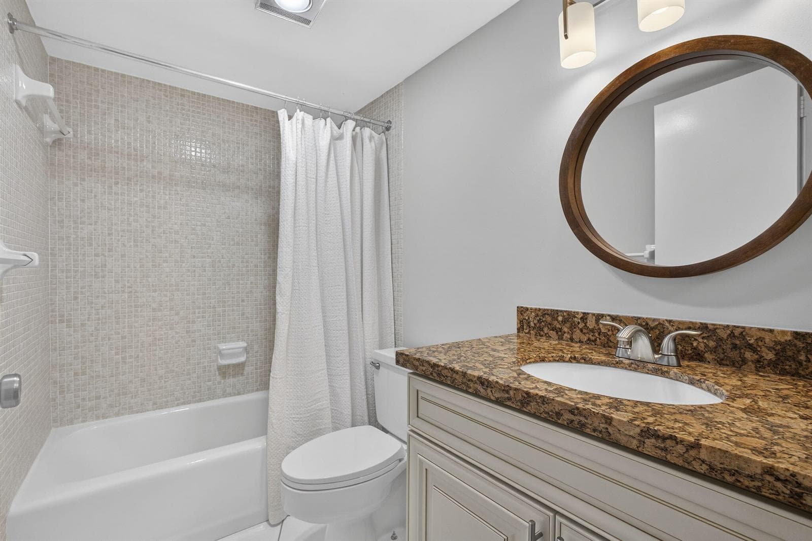 28 Yacht Club Drive 309 photo 16